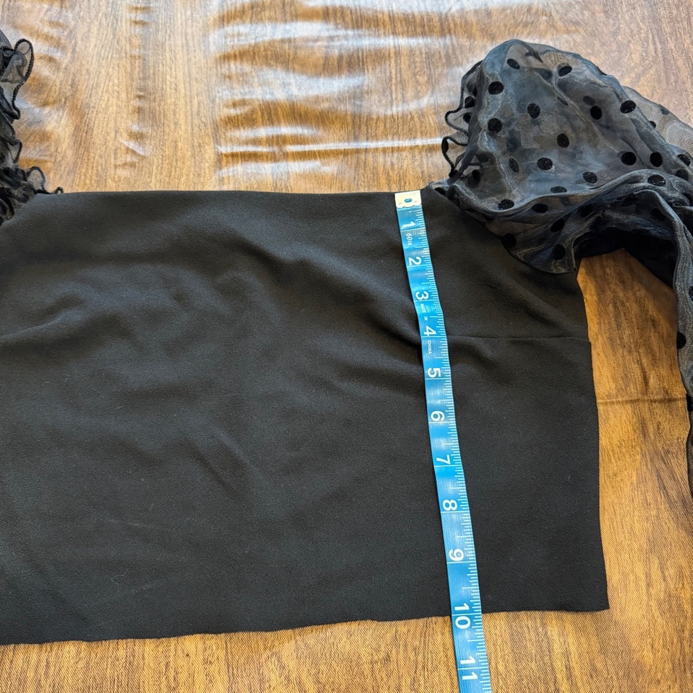 Women's Charmed Hearts Black Polka Dot Long Sleeve Crop Top Size M - Picture 5 of 5